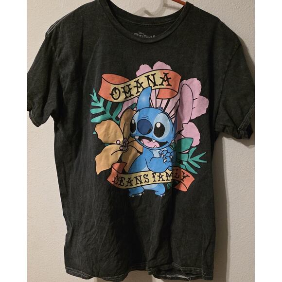Disney Stitch Women Ohana Means Family Distressed Graphic T-Shirt Large - Picture 1 of 7